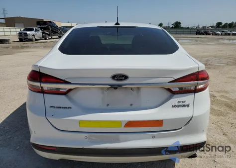 2018 Ford Fusion Se Hybrid z USA, uszkodzony, nr VIN 3FA6P0LU2JR171683